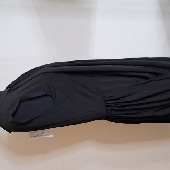 NEW! Black Cap Sleeve Bubble-Hem Dress - FLOWY & PLEATED - Picture 6 of 10